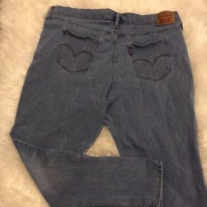 Size 20 Levi skinny jeans light wash
